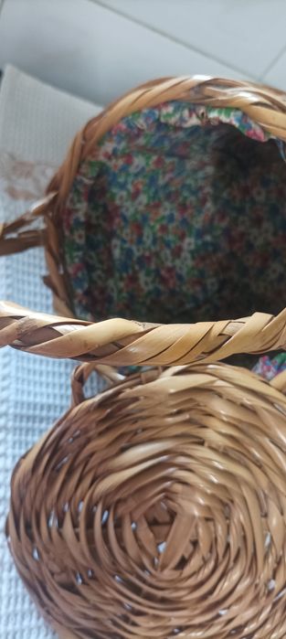 Vendo cesto empalhado