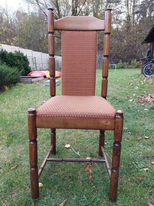 Krzesło drewniane tapicerowane