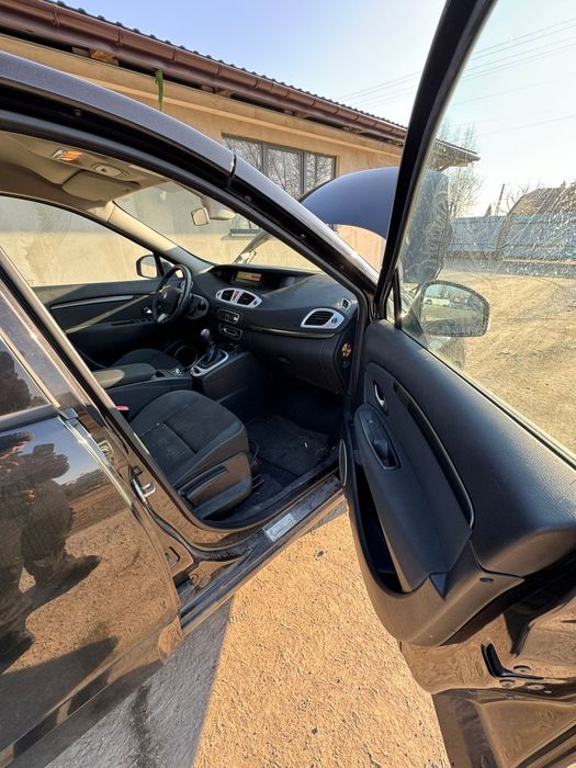 Авторозборка шрот Запчастини Рено Сценік 3 Renault Scenic 1.4TCe NV676