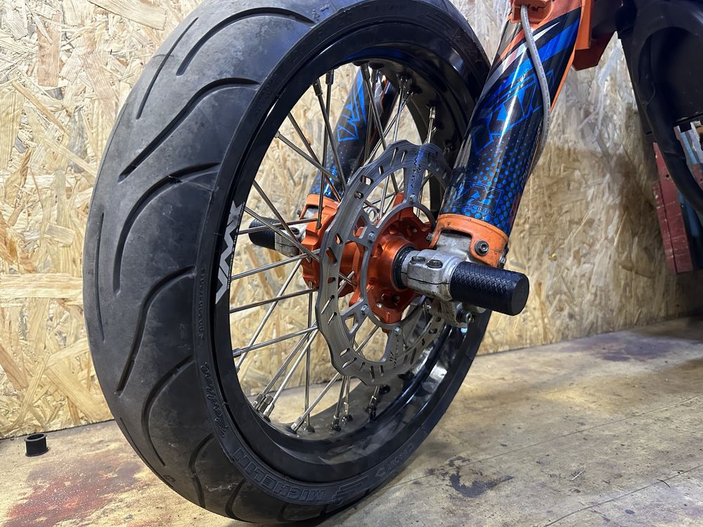 Крашпеды, слайдеры, отбойники, пеги на ось, supermoto