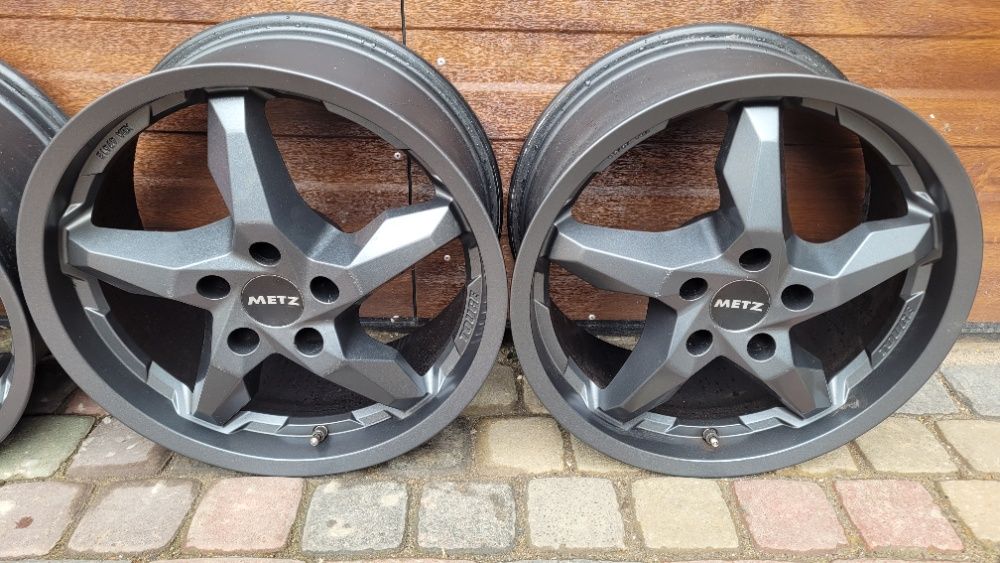 Dotz Touge 17 Cali 5x112 8J ET35 VW Audi Mercedes