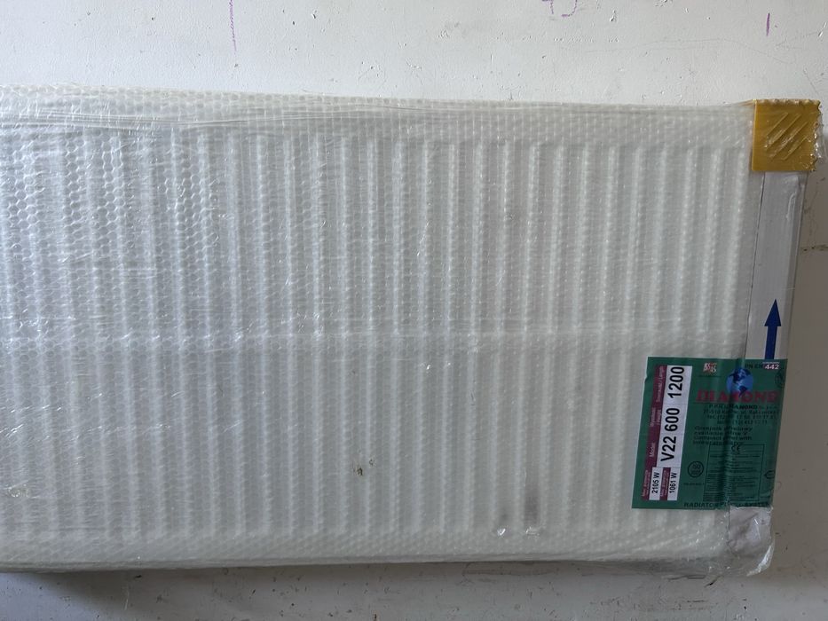 Grzejnik panelowy Diamond 60x120 v22