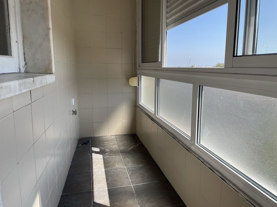 Vendo apartamento T1 no Centro de Camarate Reservado