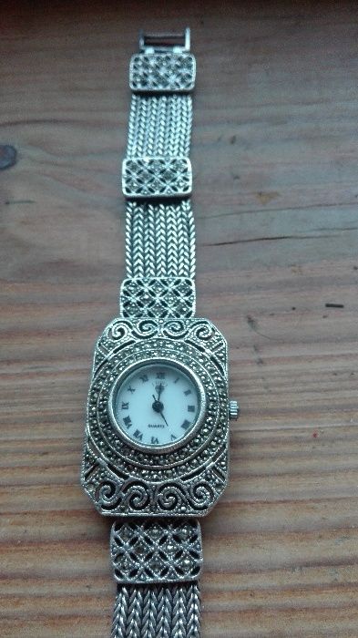 srebrny zegarek- bransoleta- filigranowy