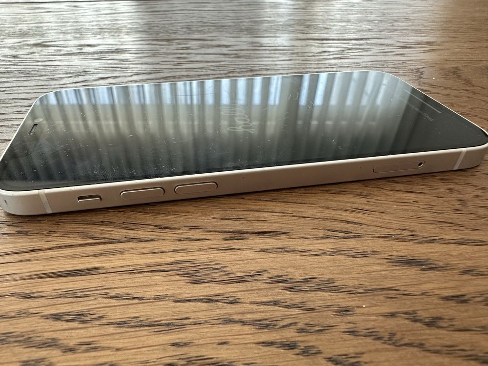 Iphone 12 branco - 64GB
