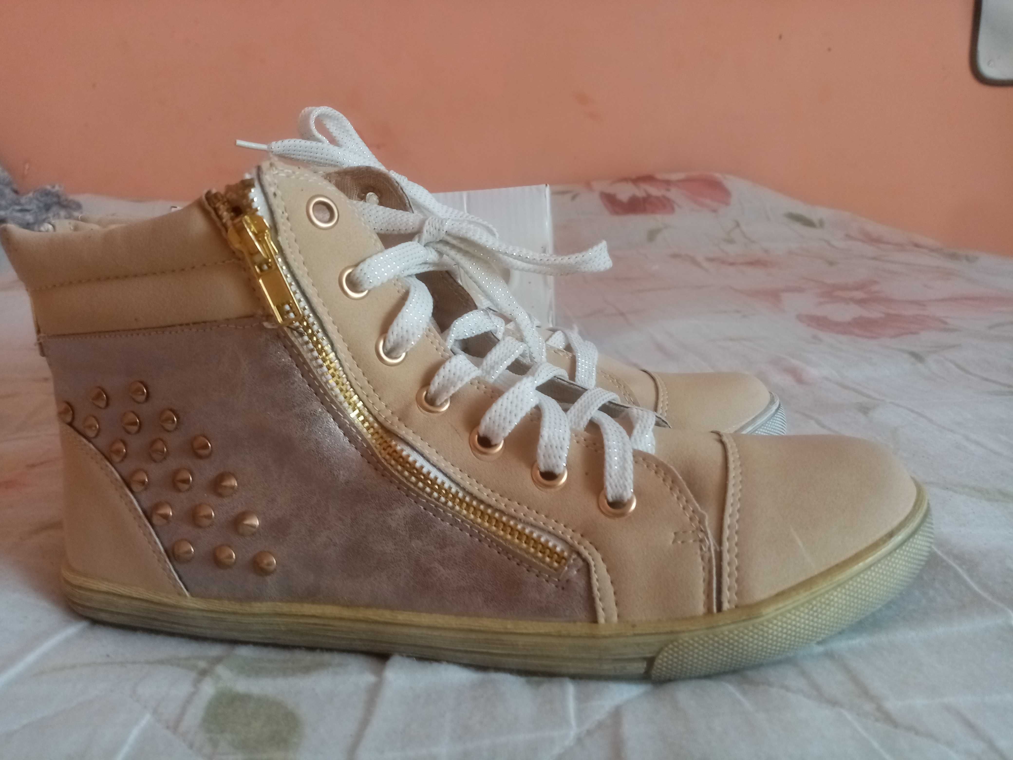 nowe buty rozm. 40