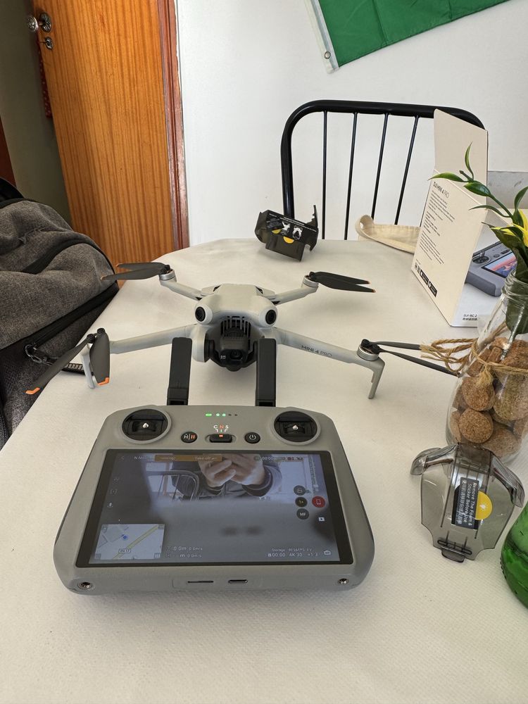 Drone dji mini 4 pro