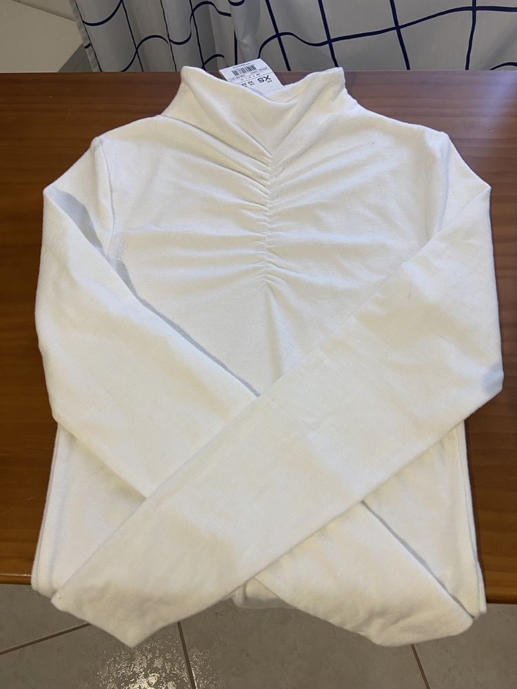 Camisola Salsa de gola alta com detalhe