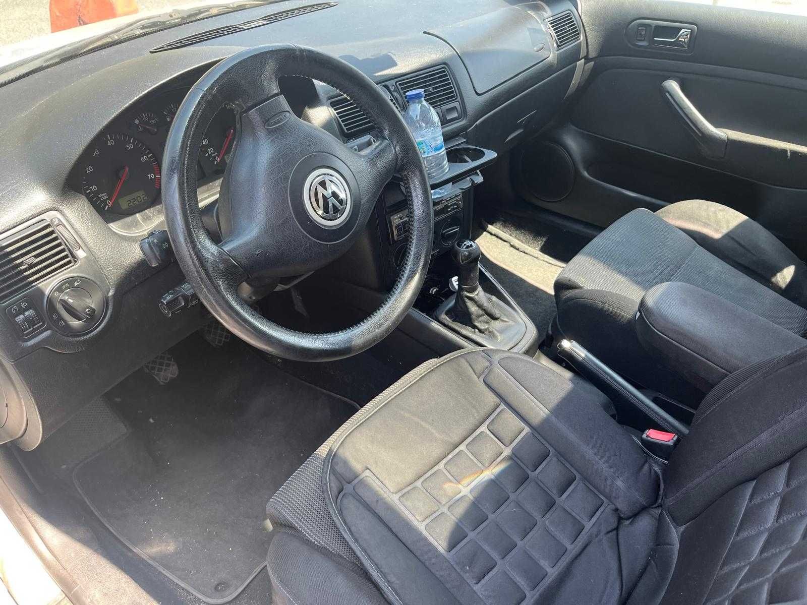 Volkswagen Golf 1.6