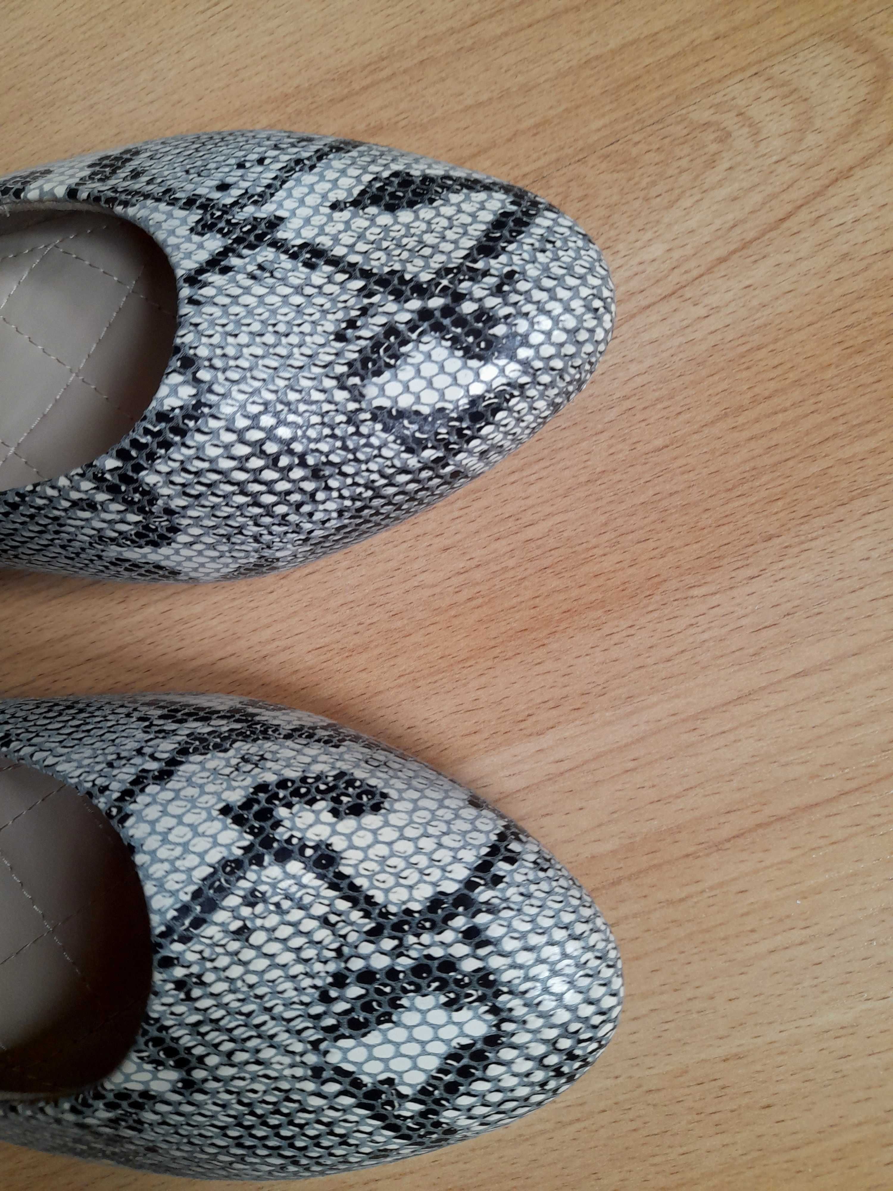 Baleriny roz. 37 Lasocki - nowe
