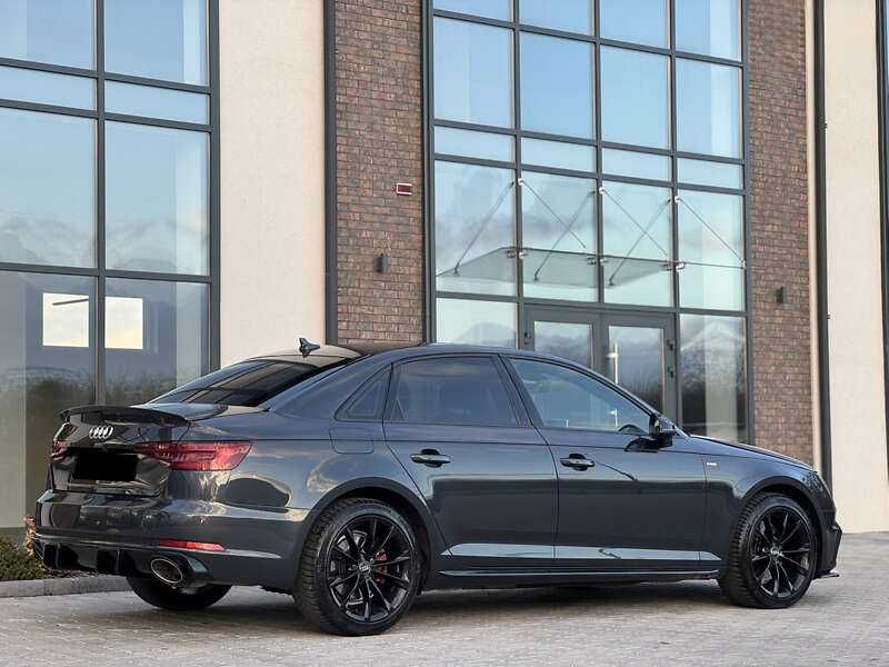Audi A4 2018 2.0 TFSI Quattro