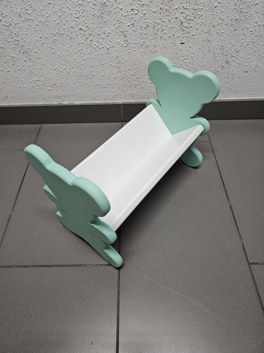 Półka, regał miętowy na książki dla dzieci z motywem misia, stan BDB!