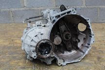 КПП Коробка передач JYK MYP 6-ты Пасат 7 VW Caddy Tauran 1,9 TDI