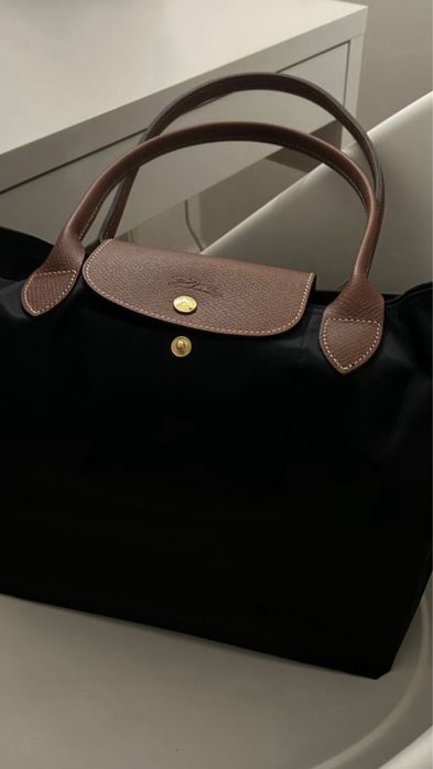 Longchamp preta nova