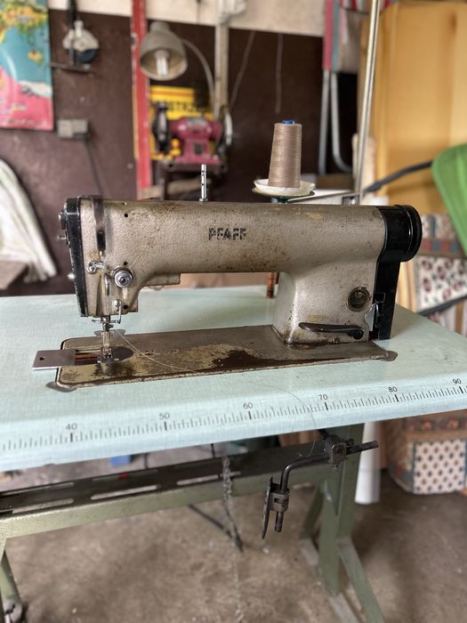 Maszyna do wzycia pezemyslowa PFAFF