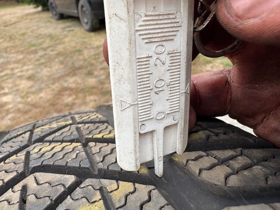 Pirelli sottozero 3 205/50/17 2319