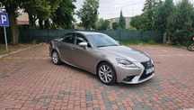Lexus is 300h hybryda