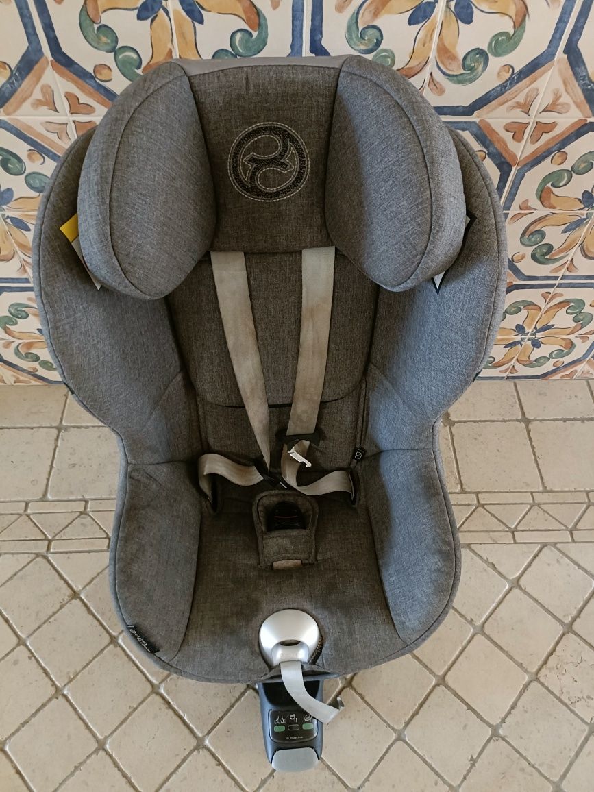 Cadeira cybex com isofix