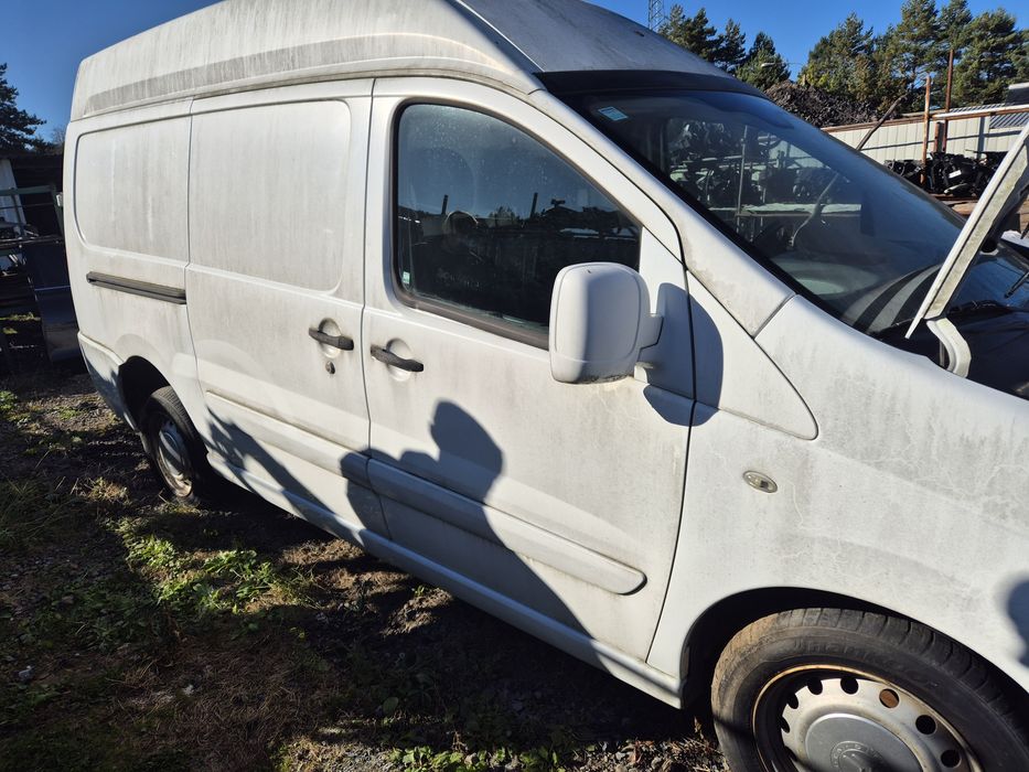 Zderzak  Citroen Jumpy na czesci