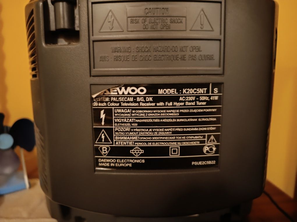 Telewizor kineskopowy Daewoo 20'' model K20C5NT