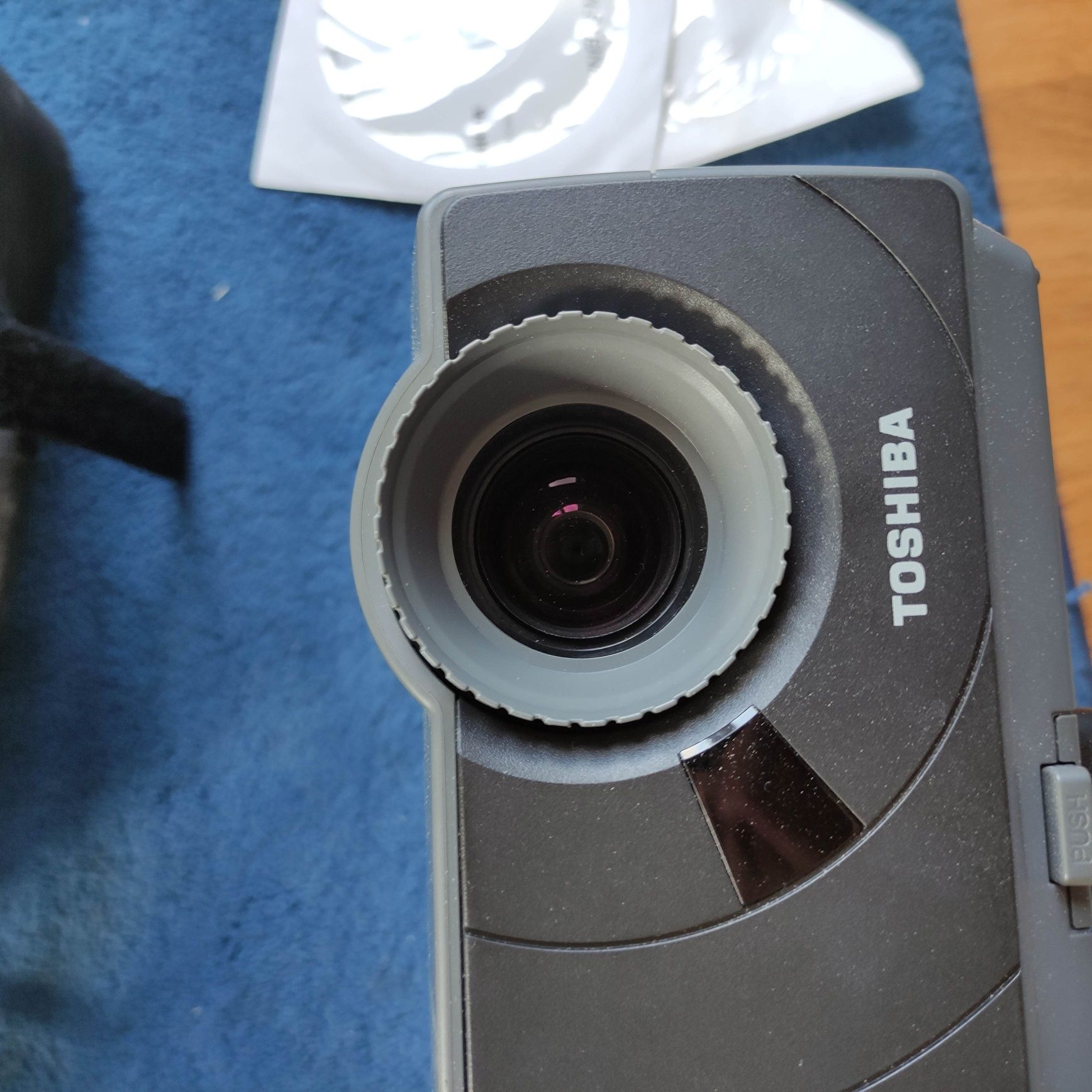 toshiba tdp-s8 projector specs