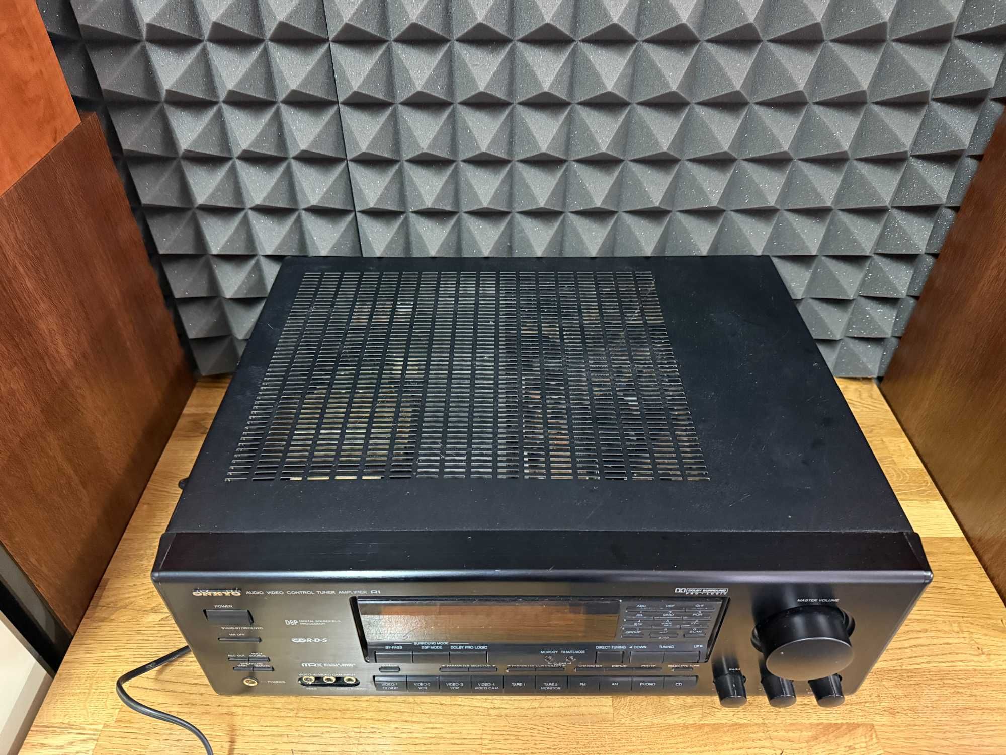 Amplituner ONKYO TX-SV727R (5.1 RDS, 2x 120W, 14 kg)