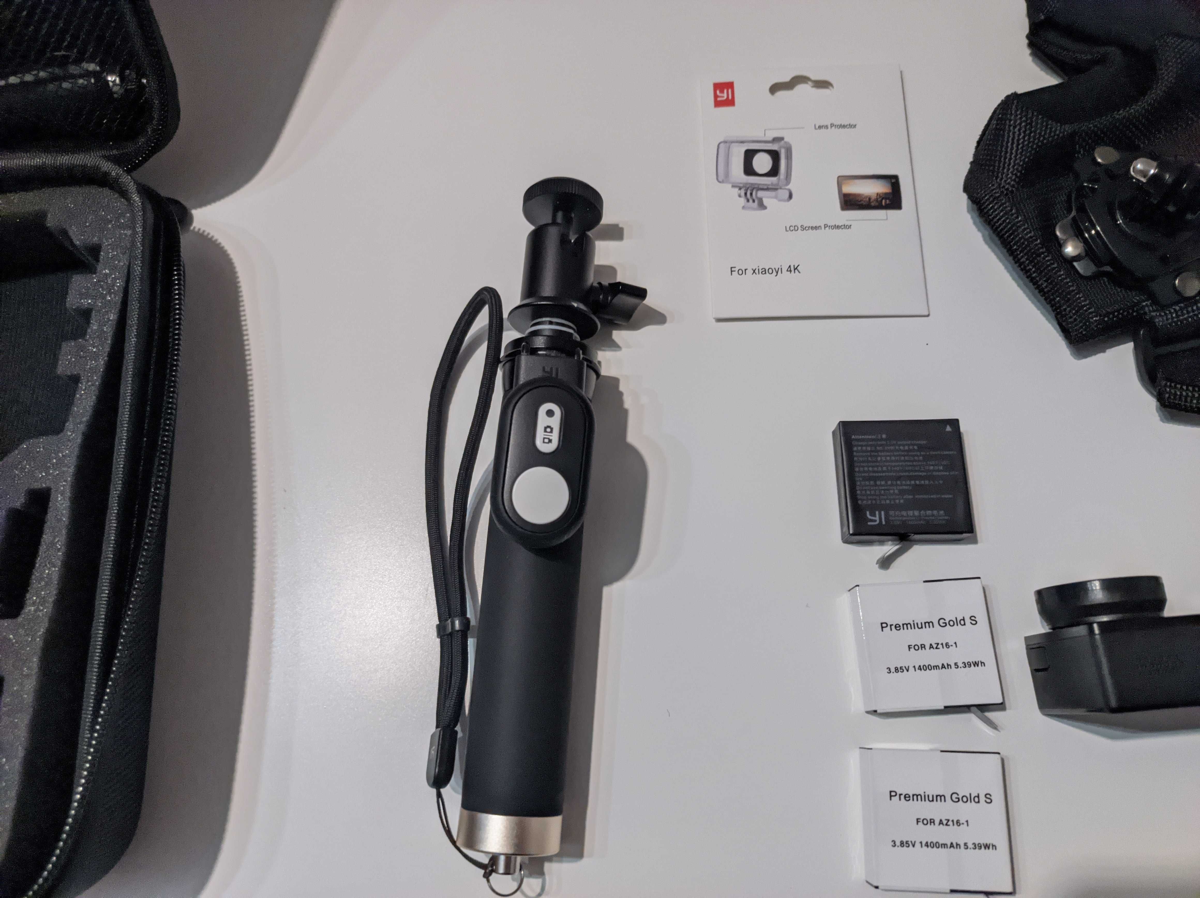 Yi Action 4K czarna kamera sportowa + dużo akcesoriów, dodatków