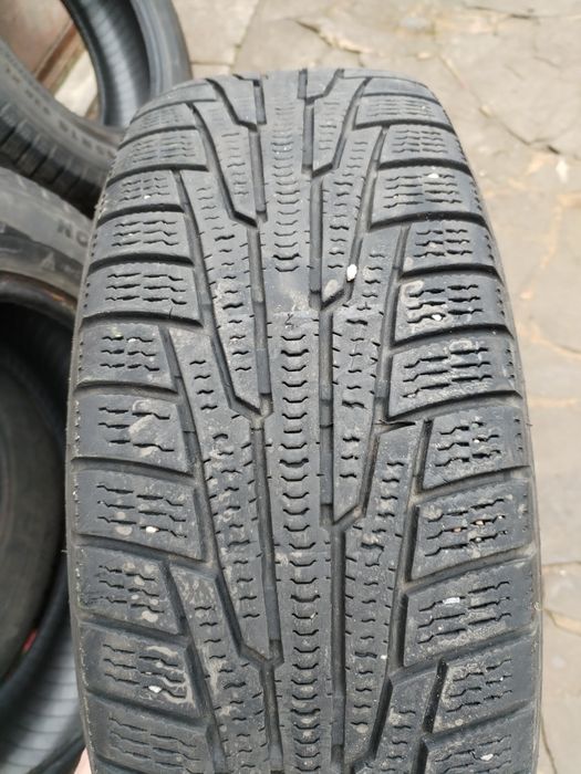 Продам резину Nokian Nordman RS2  185/65 R15