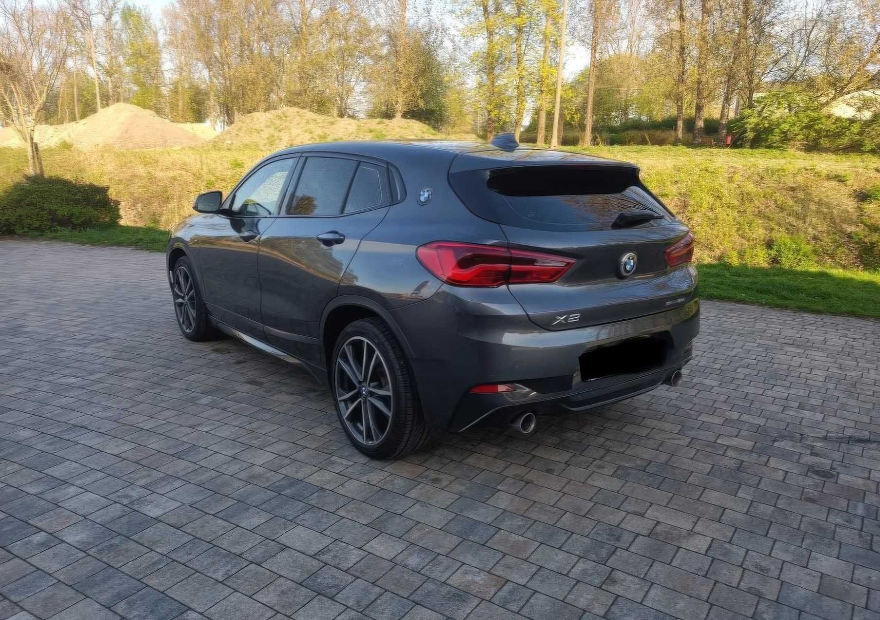 BMW    X2     2020