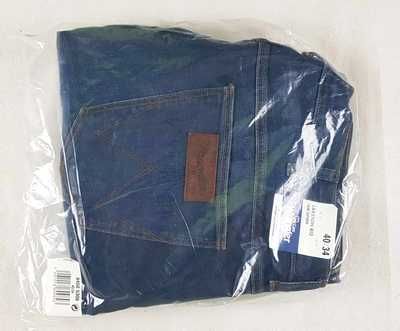 Męskie jeansy Wrangler Larston -Slim Tapered nowe oryginalne - W40/L34