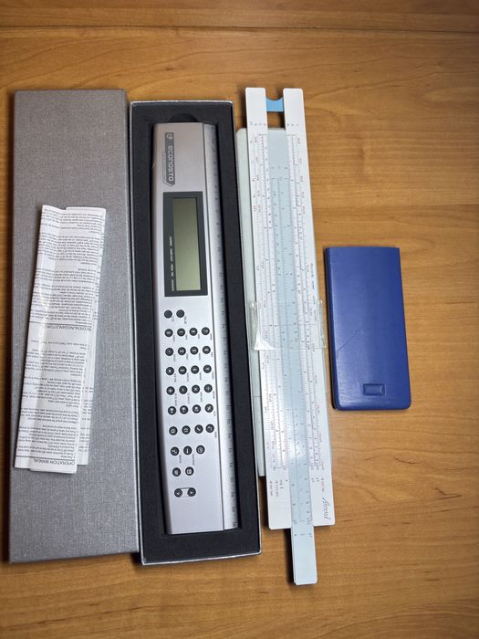 Калькулятор і логарифмічна лінійка