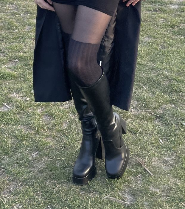 Демісезоні шкіряні ботфорти до коліна