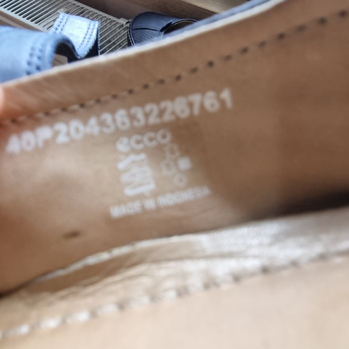 Damskie półbuty Jamp ECCO roz. 40
Marka: ECCO
Mod