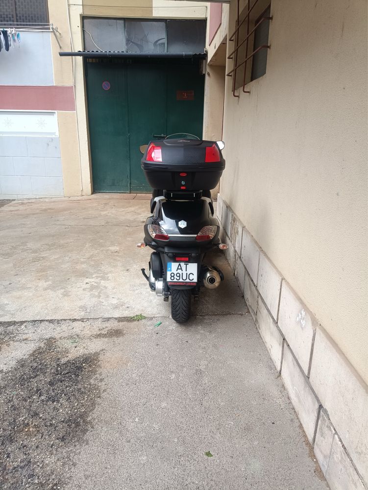 Piaggio mp3 400LT