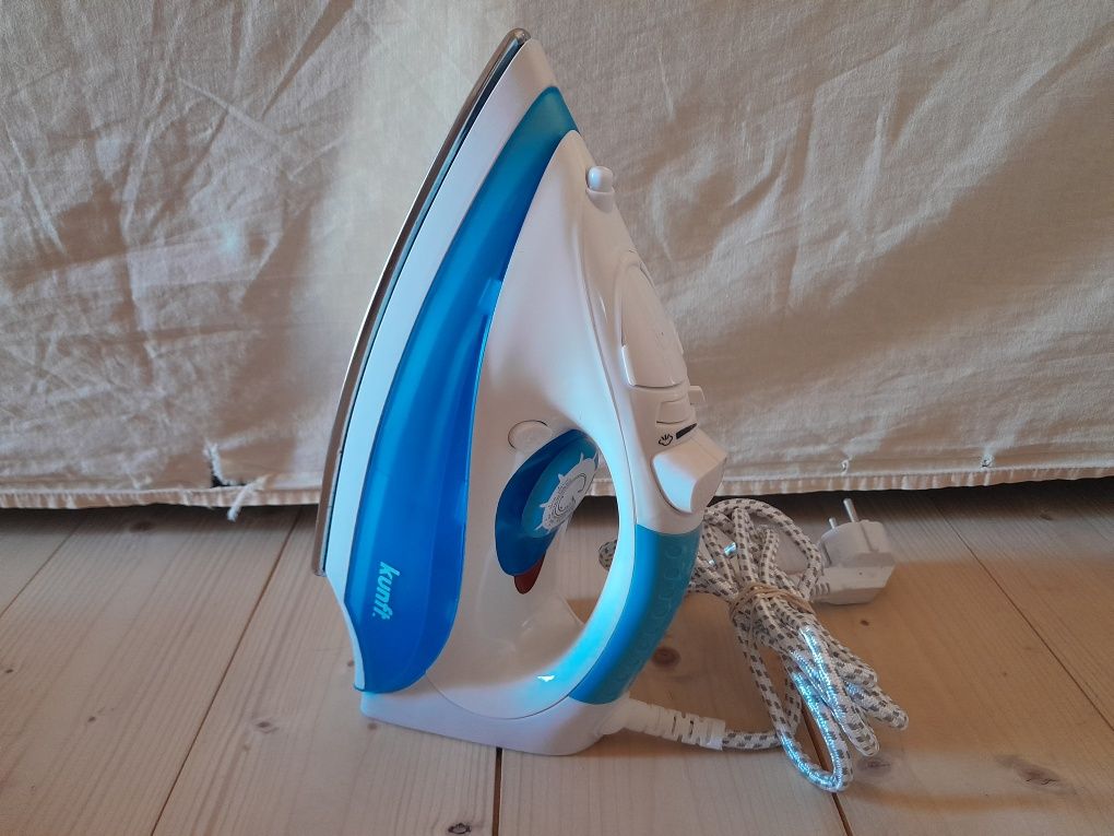 Vendo ferro de passar a vapor da Kunft novo