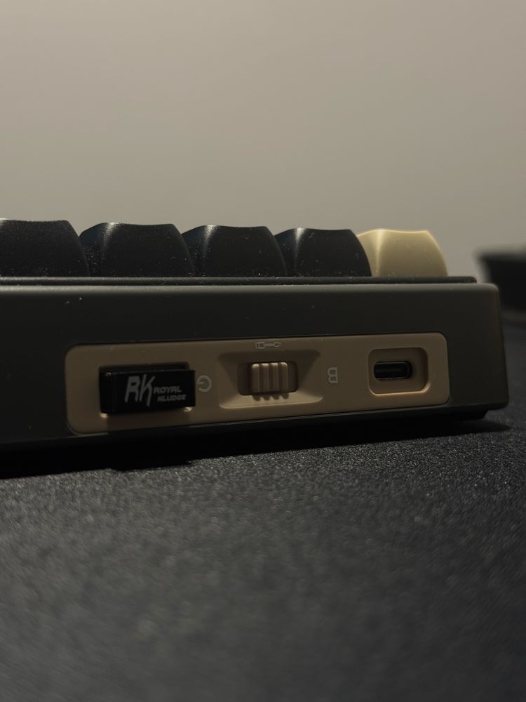 Royal Kludge r65