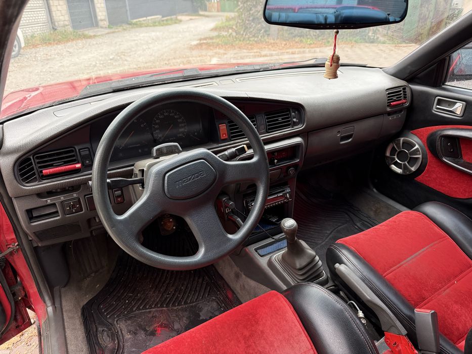 Mazda 626 kupe.  2.2 газ/бенз. 1989 года. С док порядок.