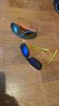 oculos de sol 2 pares criança