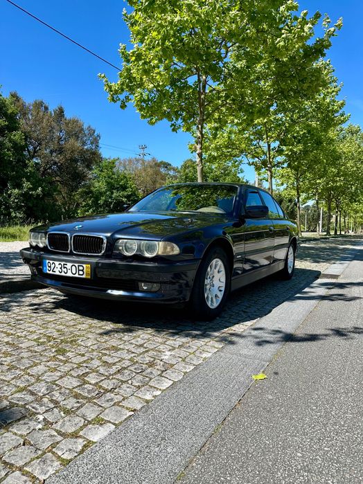 BMW 730 em bom estado