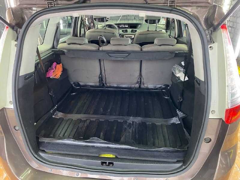 Продам Renault Grand Scenic