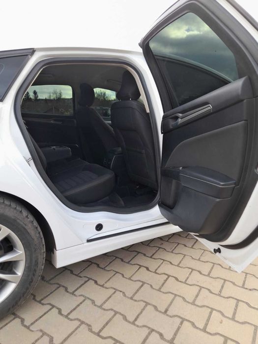 Ford Fusion Hybrid 2017