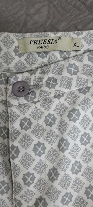 Bawełniane  szare spodnie cygaretki FREESIA PARIS xl