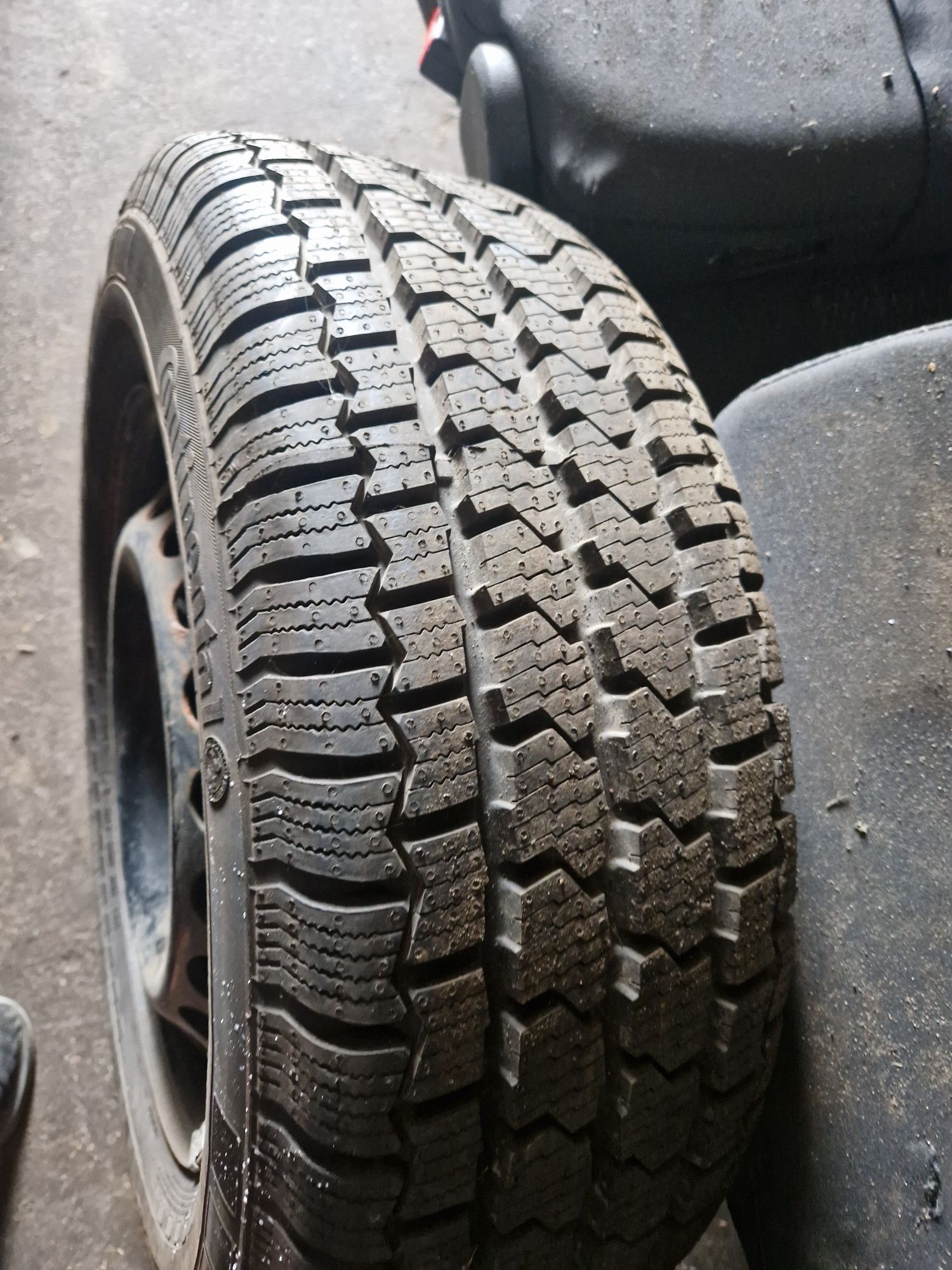 Opony wielosezon 215/65R16c 10mm Różne modele