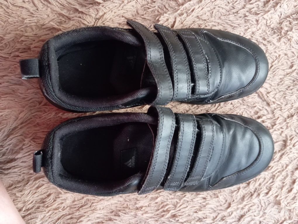 Кроссовки Adidas для мальчиков, 38 размер