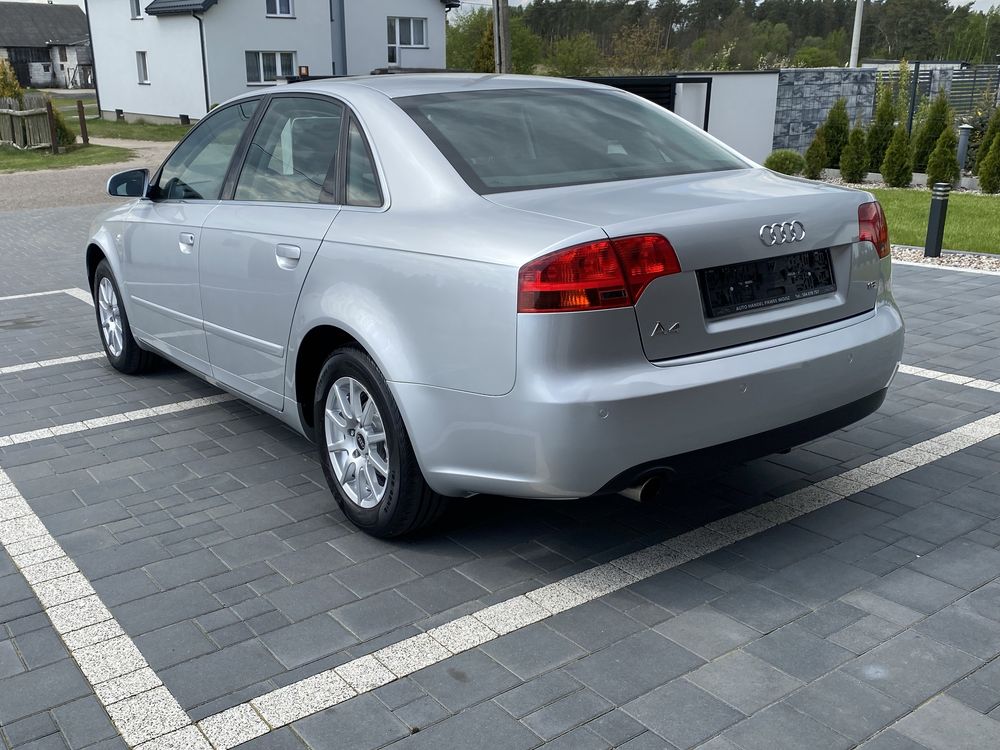 Audi A4 1.6 Benzyna Ładna