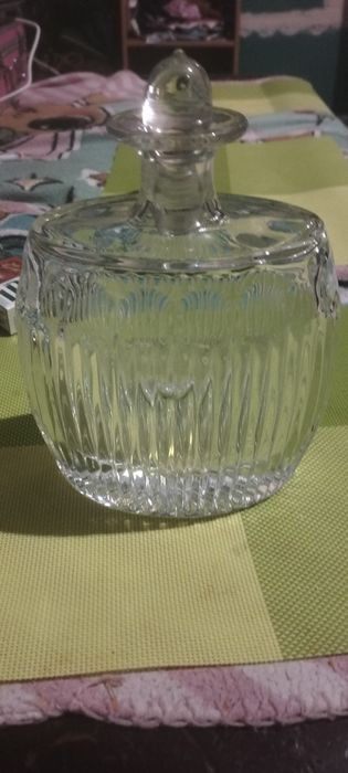 Karafka tak jak widać na zdjęciach