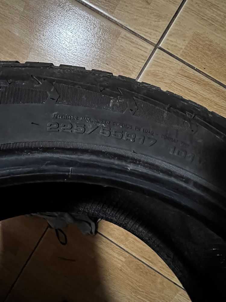 Продам Зимних шин Goodyear Ultra Grip Performance 225/55 R17 101V