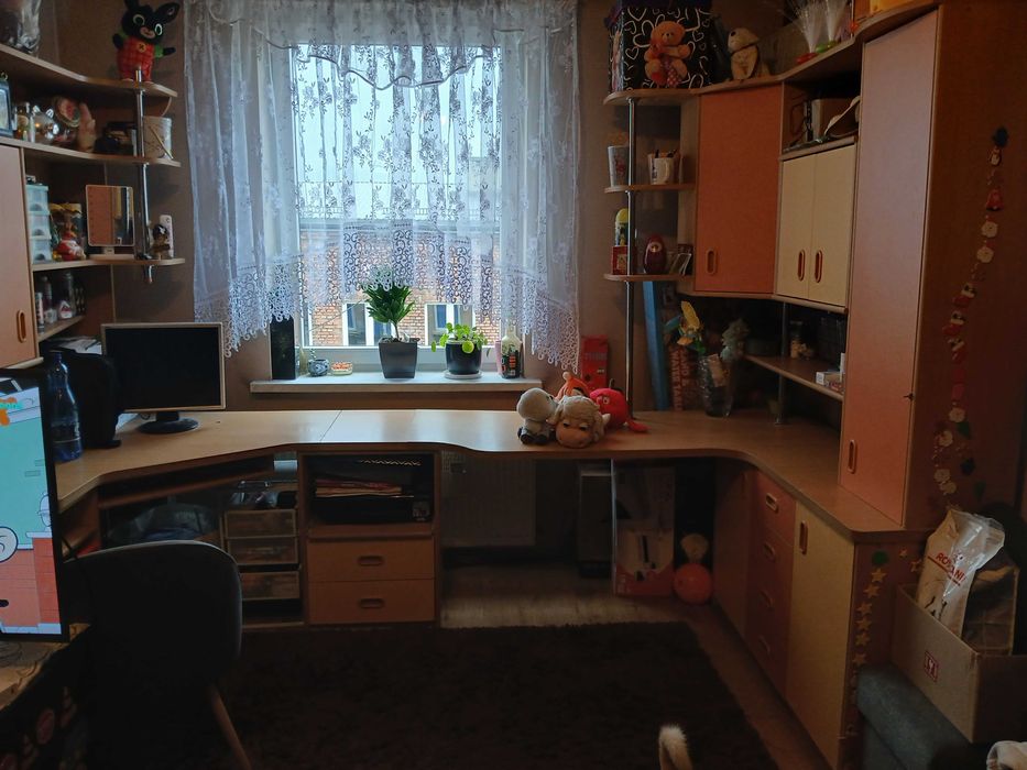 Segment mebloscianka 2 biurka szafki