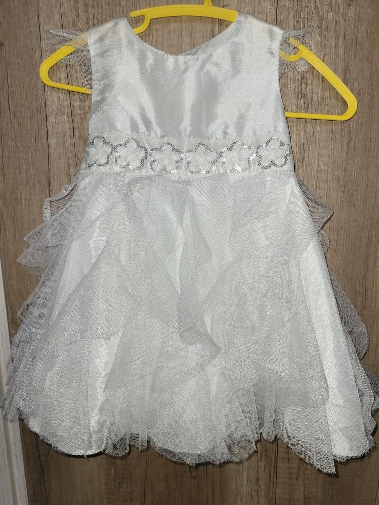 Платье нарядное белое,кофточки,лосины р.74см