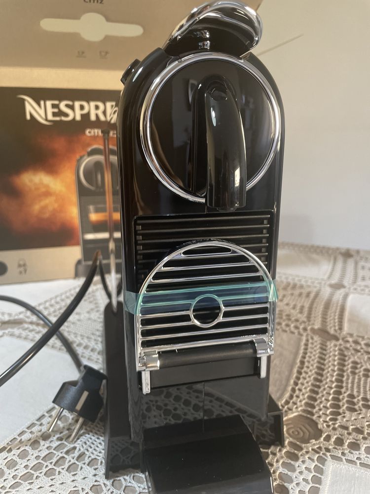 Máquina café nesspresso citiz NOVA